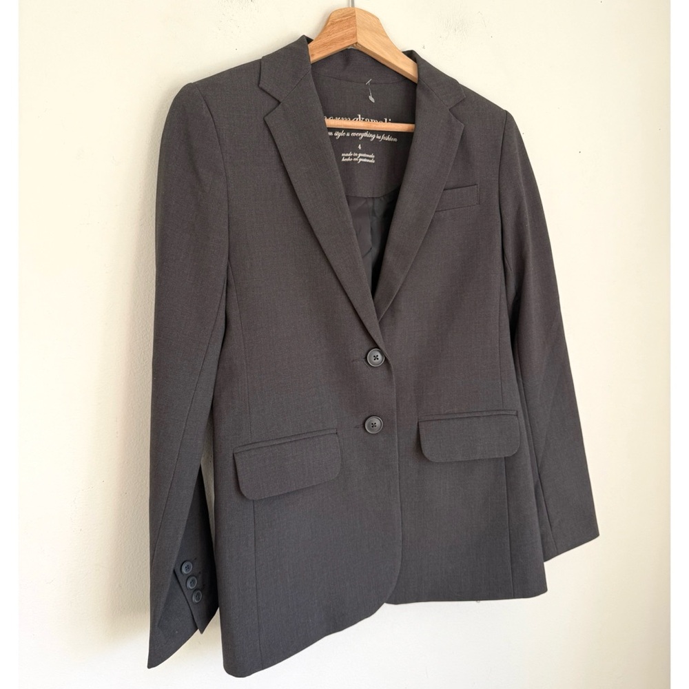 Set Norma Kamali Emma Blazer and Skirt Set in Charcoal Grey - Picture 4 of 10